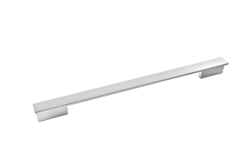 Decor set - a modern handle in appliance color to suit your personal style. DS6808EDSTCLST