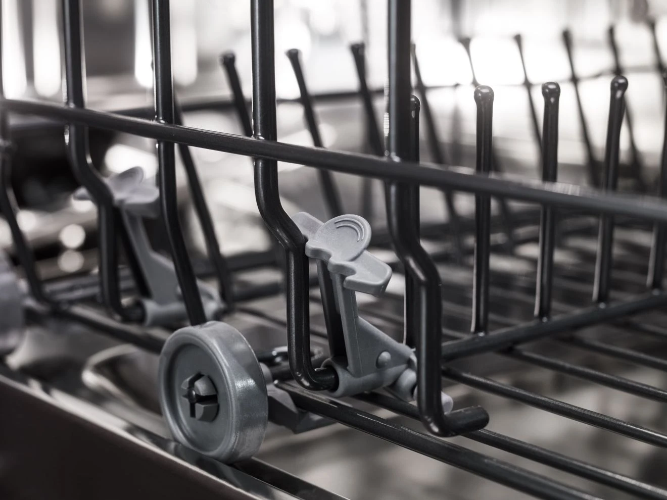 Folding tines