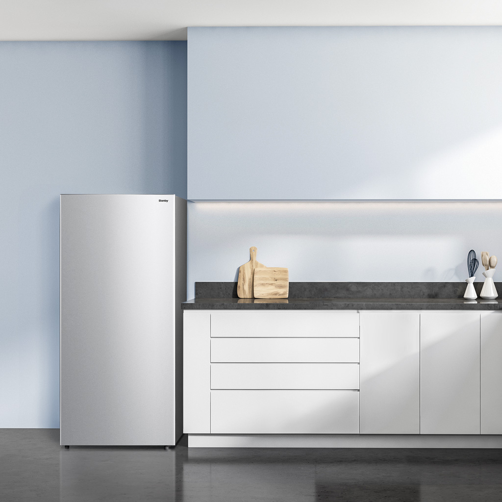 6.8 Cu. Ft. Convertible Upright Freezer Look DUFM068A1SCDB