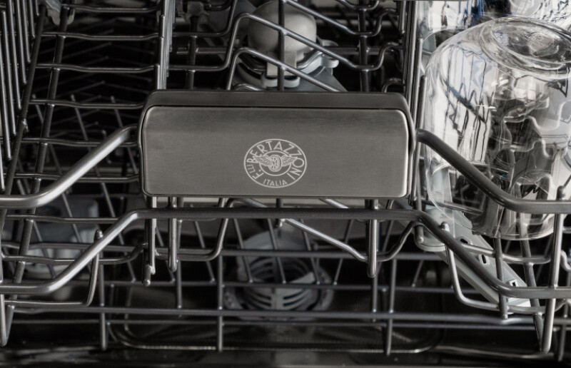 24 inch Dishwasher Tall Tub, 15 place settings, 42 dB, 6 wash cycles view 4