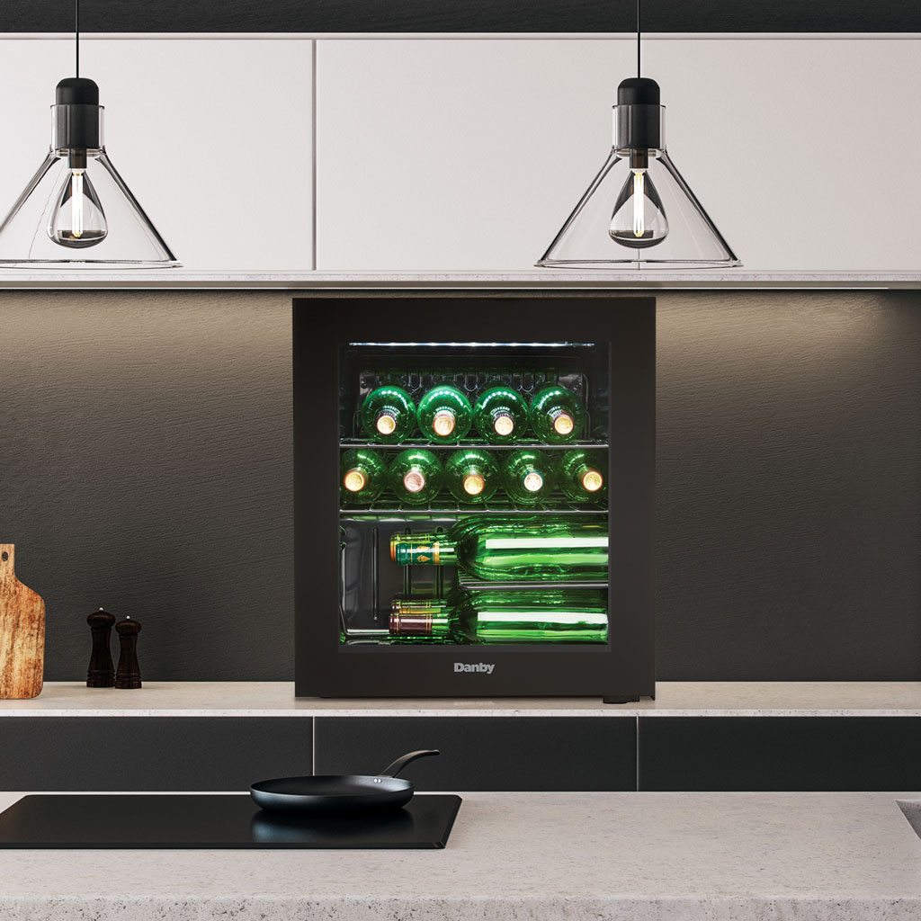 16 Bottle Free-Standing Wine Cooler view 6