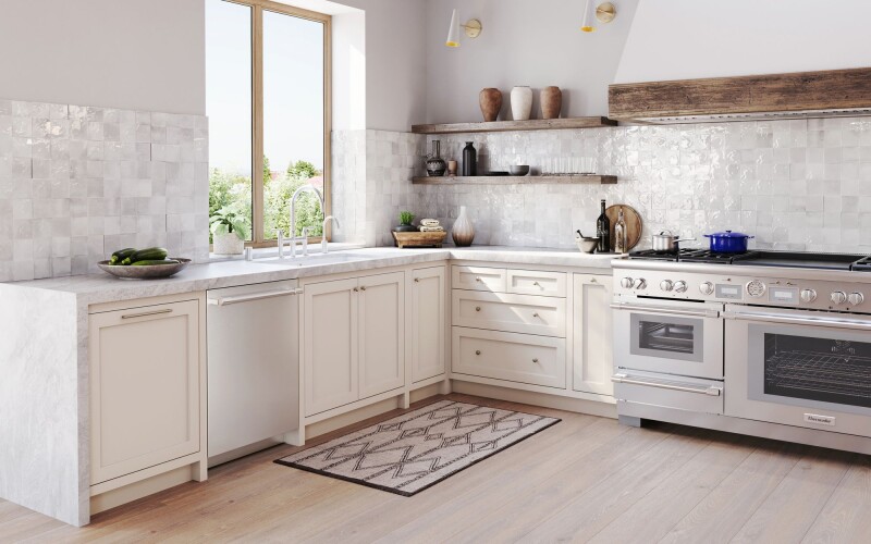 Sapphire® Dishwasher 24'' Professional, DWHD660EFP