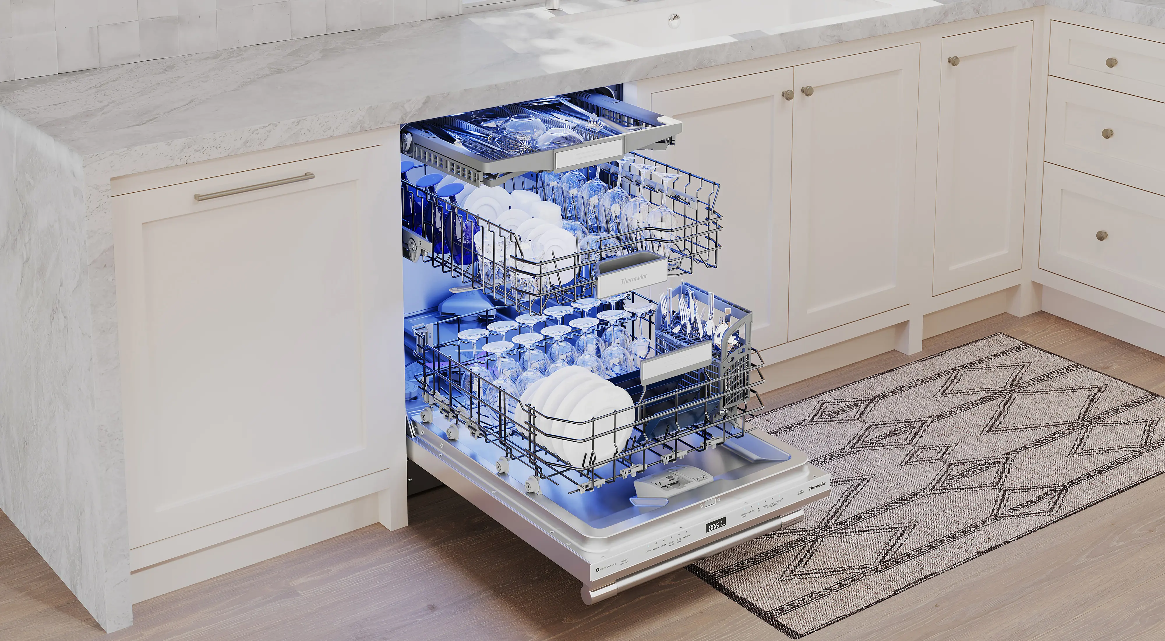 Star Sapphire® Dishwasher 24'' Professional, DWHD661EFP