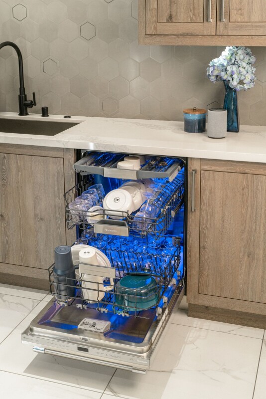 Star Sapphire® Dishwasher 24'' Custom Panel Ready DWHD661EPR