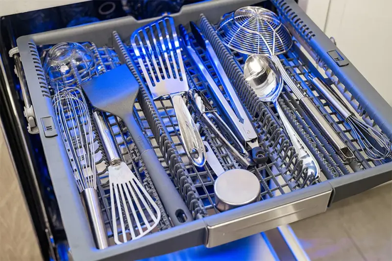 Spacious Adjustable Chefs Tool Drawer