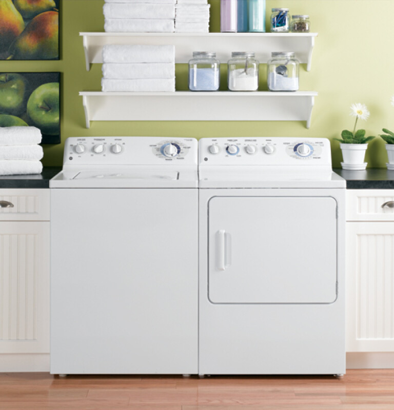 7.0 Cu. Ft. Super Capacity Gas Dryer DWSR483GGWW, product image 2 of 6