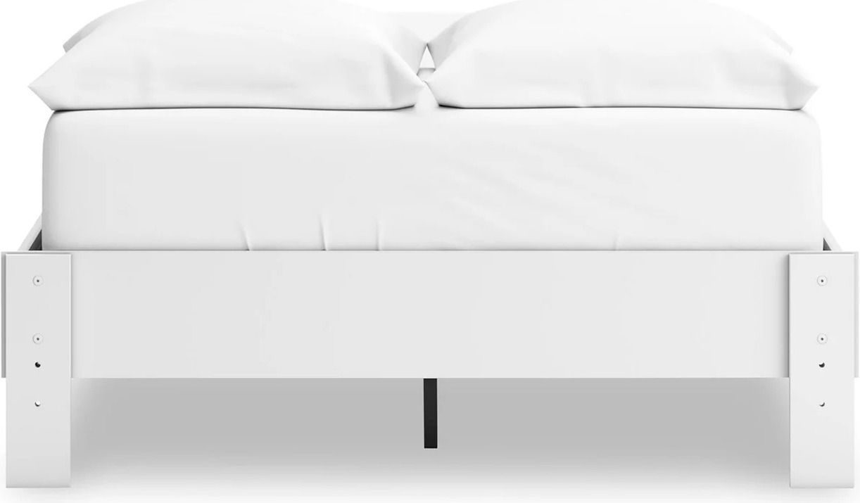 Hallityn Full Platform Bed In White EB1810112