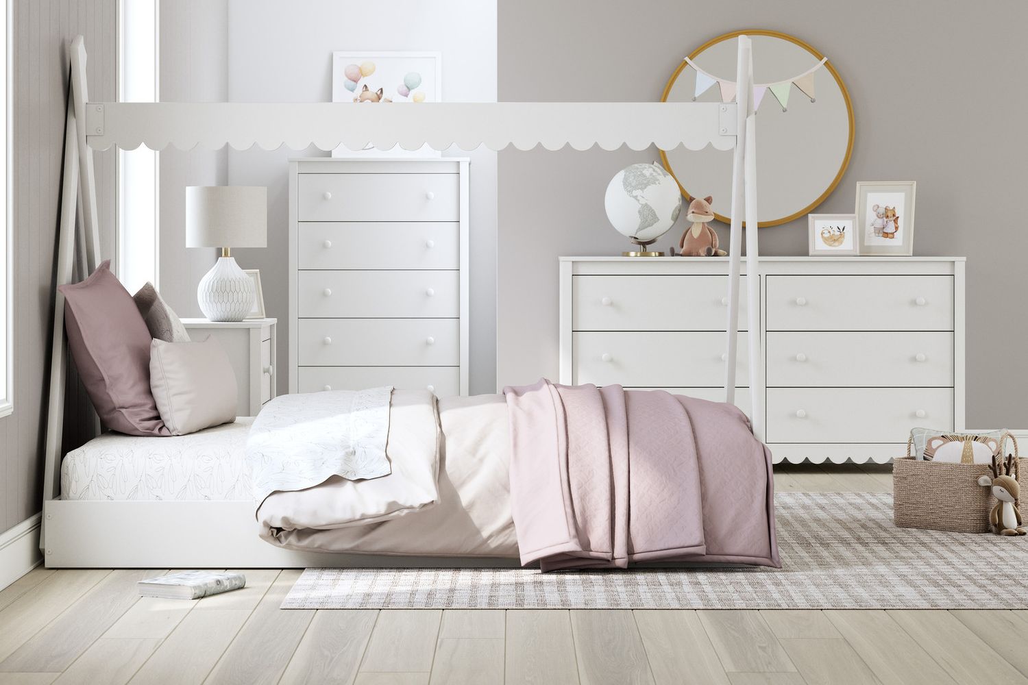 Hallityn Dresser In White EB1810231
