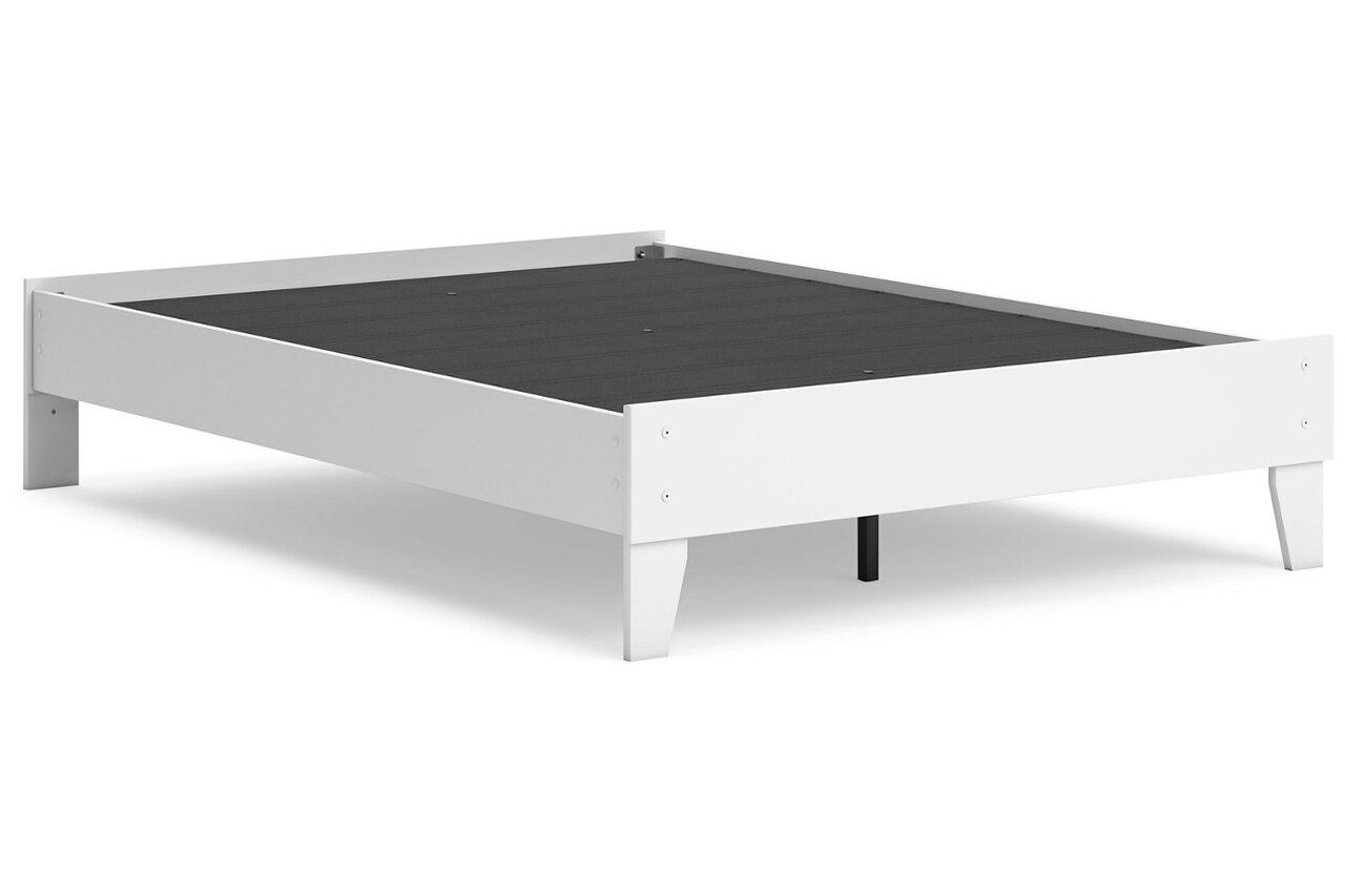 Hallityn Full Panel Platform Bed In White EB1810B2