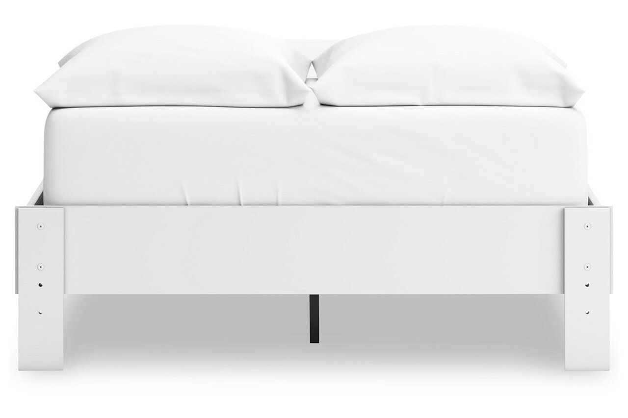 Hallityn Full Panel Platform Bed In White EB1810B2