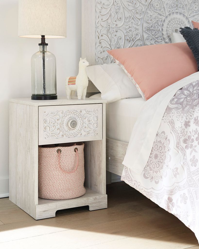 Paxberry Nightstand In Washed White EB1811191
