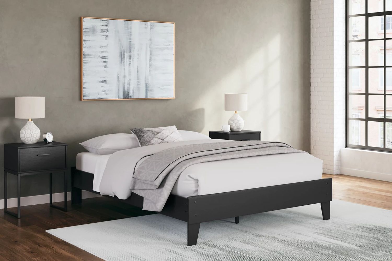 Socalle Queen Platform Bed In Black EB1865113