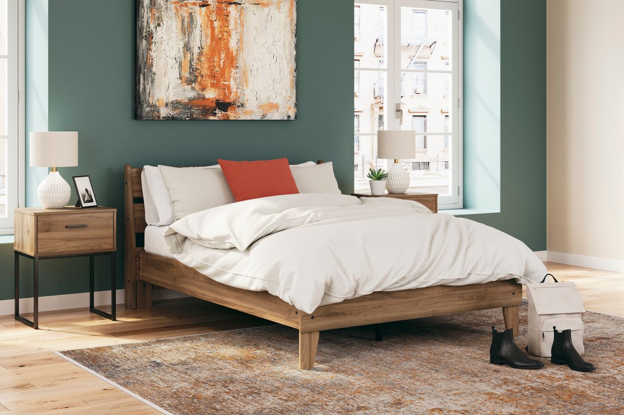 Deanlow Full Panel Headboard In Honey EB1866156