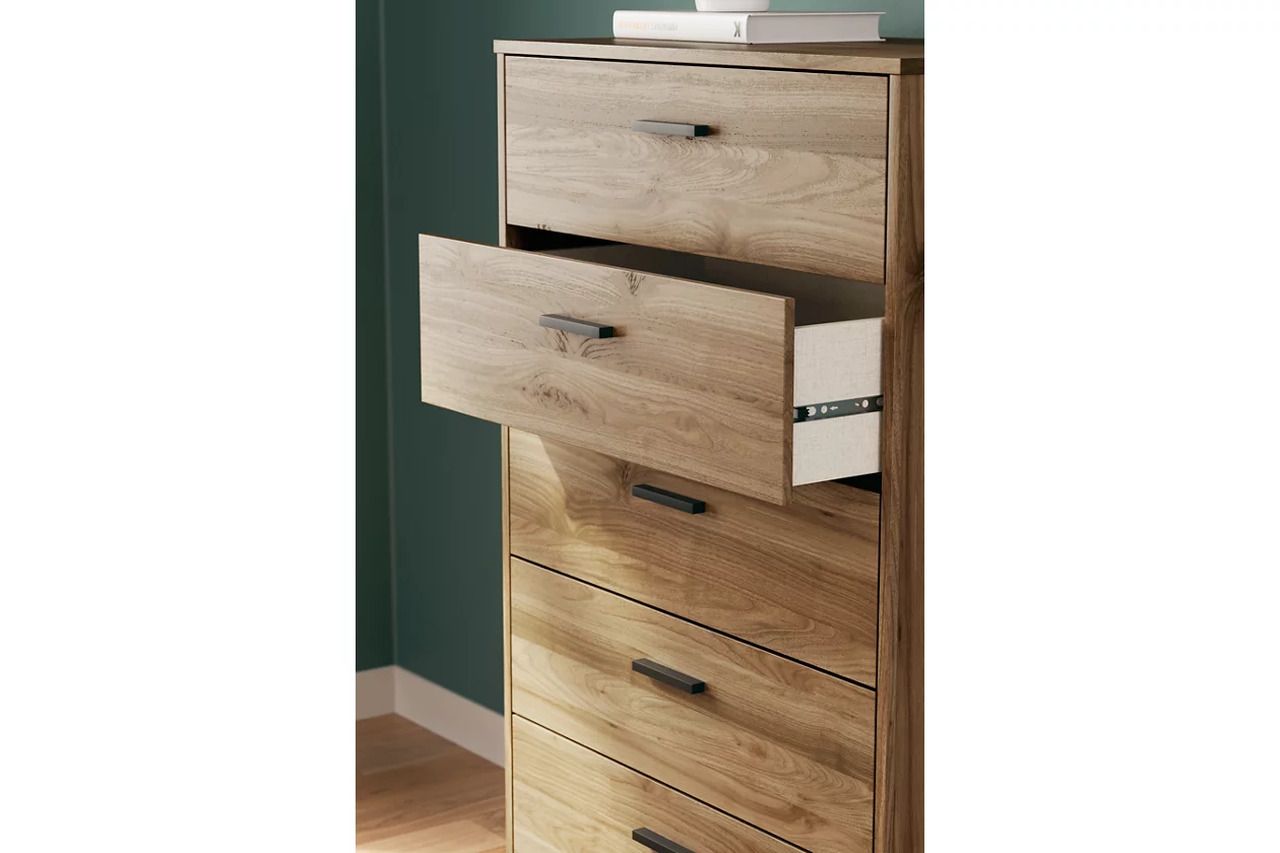 Deanlow Chest of Drawers In Honey EB1866245