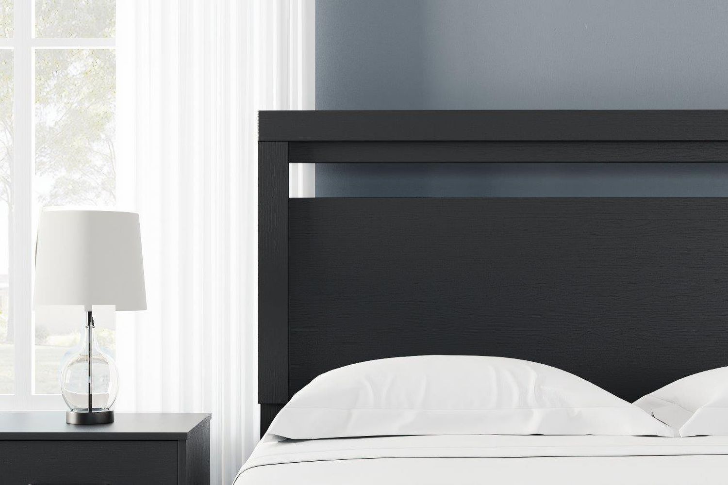 Finch Black Queen Platform Bed EB3392B2