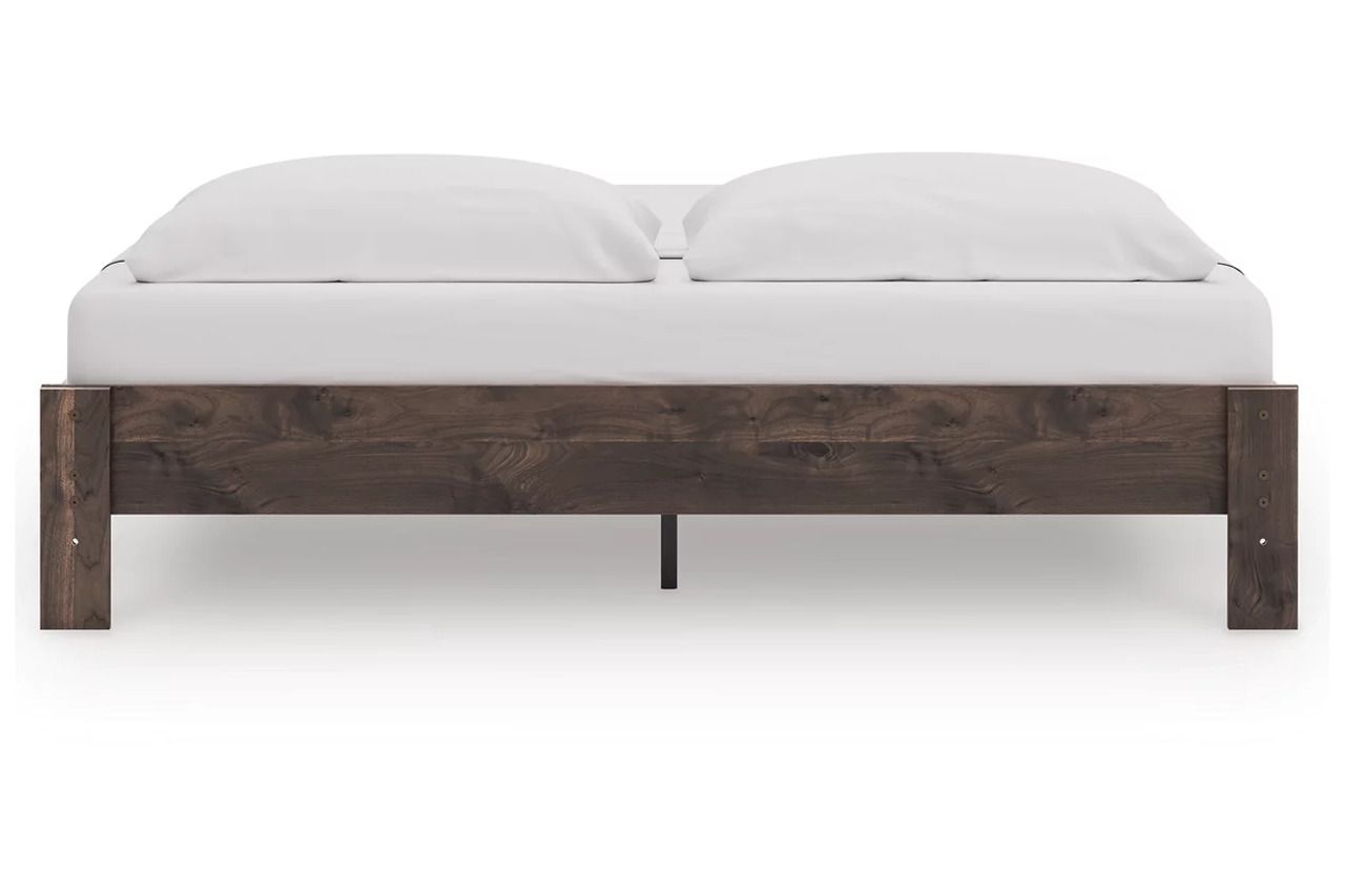 Calverson King Platform Bed In Brown EB3660114