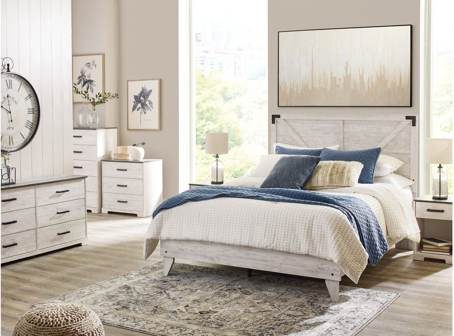 Shawburn White and Dark Charcoal Gray Queen Platform Bed EB4121B1