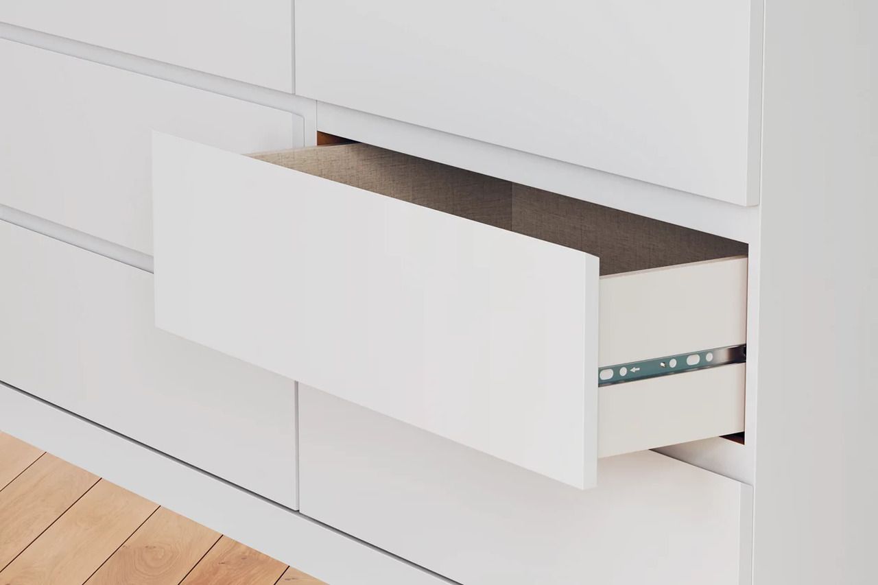 Onita Dresser In White EB9630231