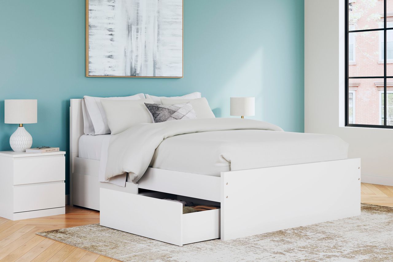 Onita Queen Panel Headboard In White EB9630257