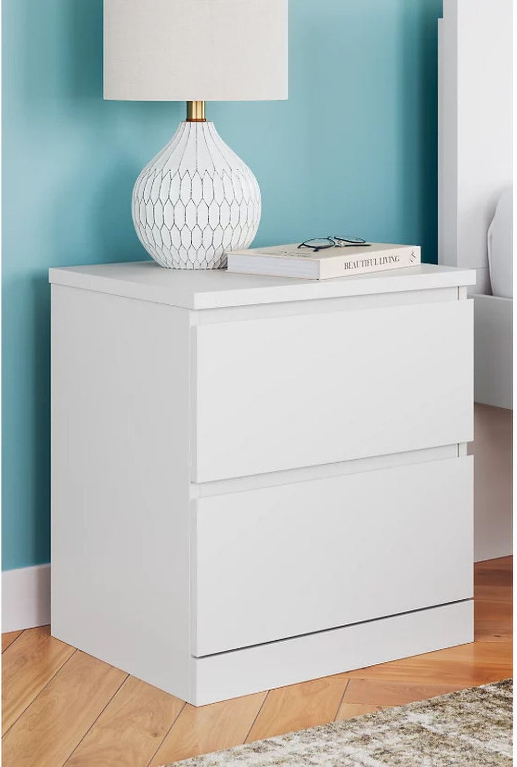 Onita Nightstand In White EB9630292
