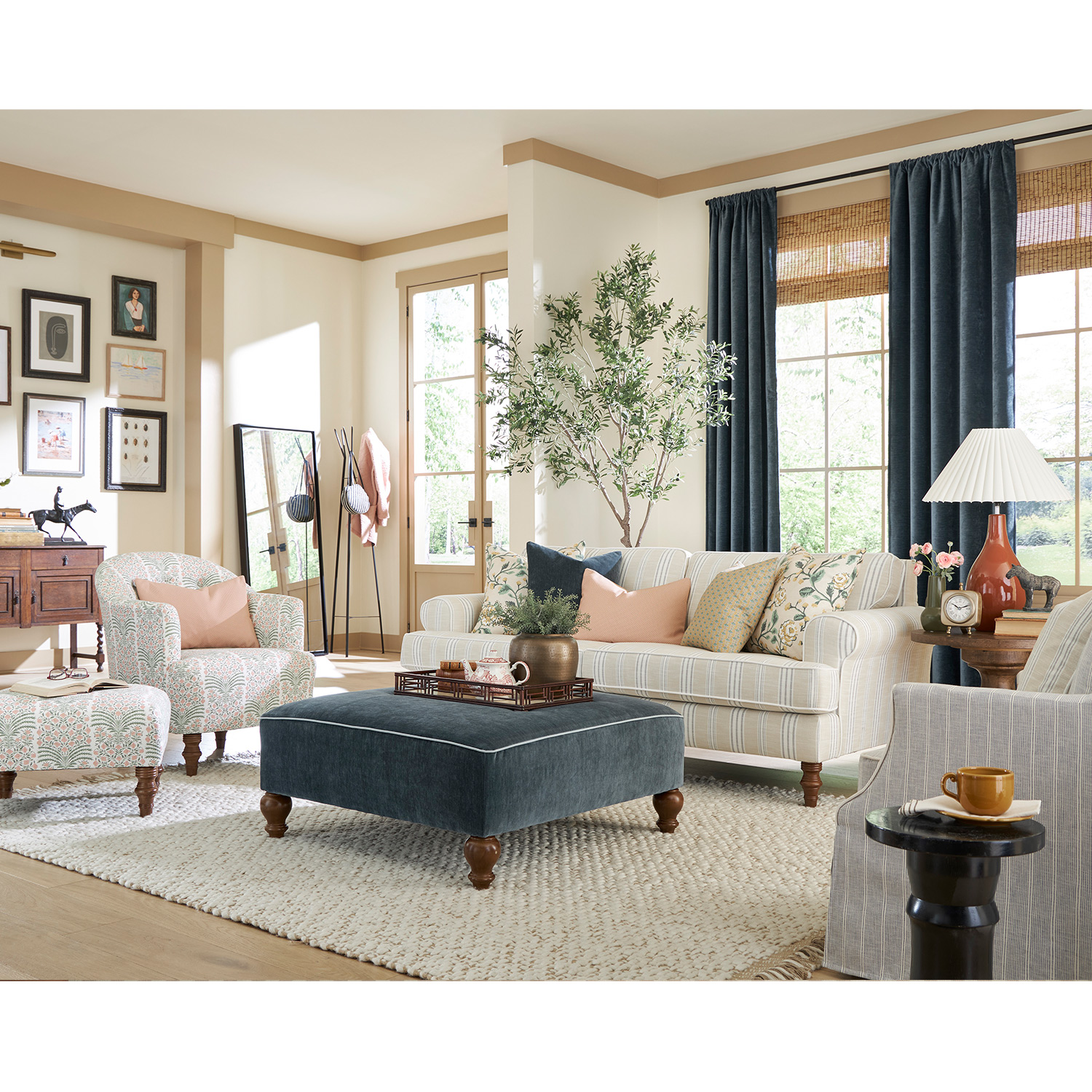 Faulkner - Classic Southern-styled Sofa With Nostalgic Comfort. - EBS23DWSC EBS23DWSC