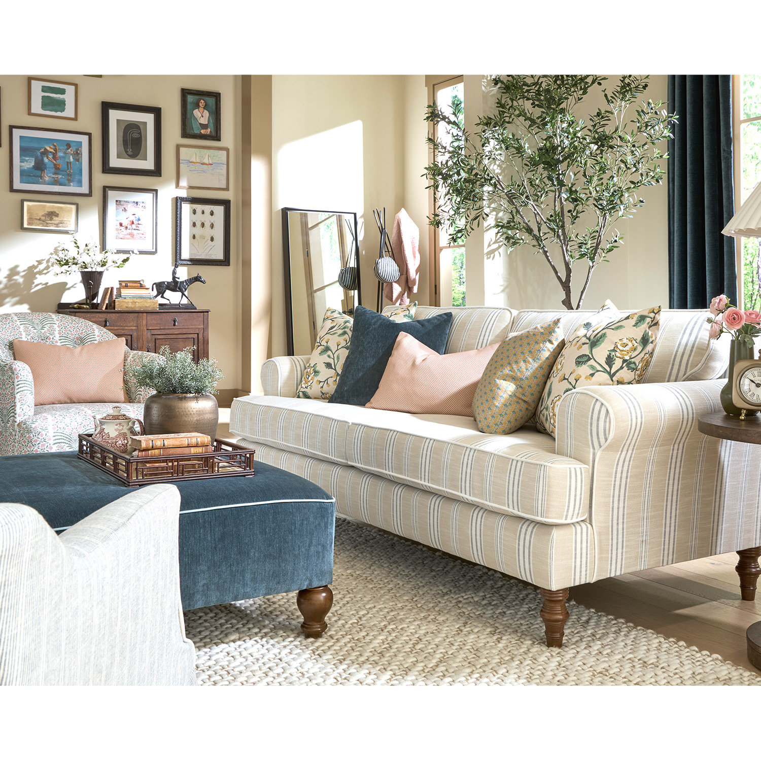 Faulkner - Classic Southern-styled Sofa With Nostalgic Comfort. - EBS23DWSC EBS23DWSC