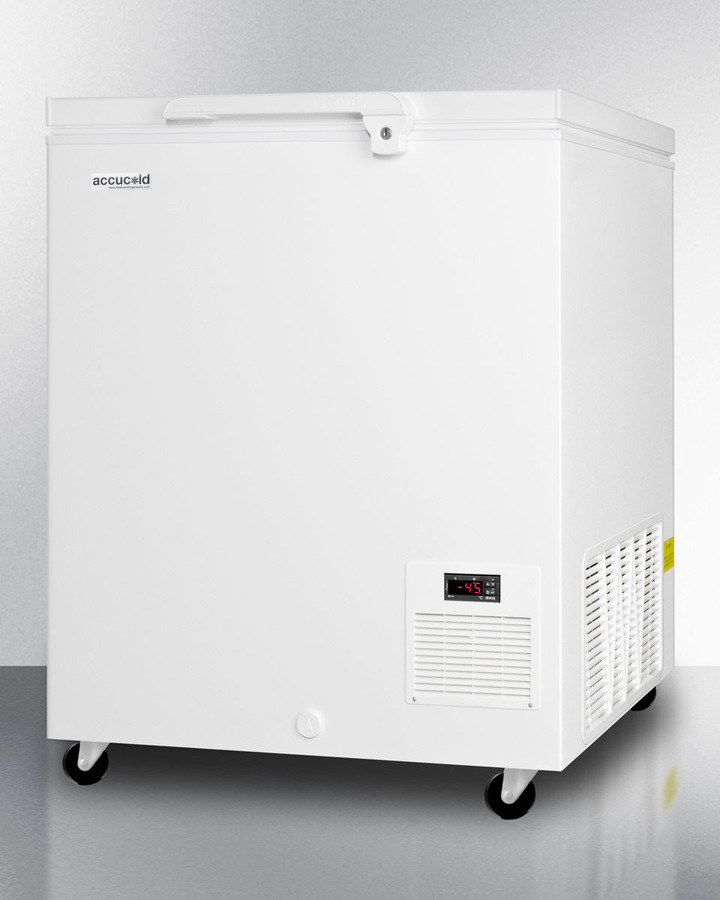 4.8 Cu.Ft. Chest Freezer EL11LT