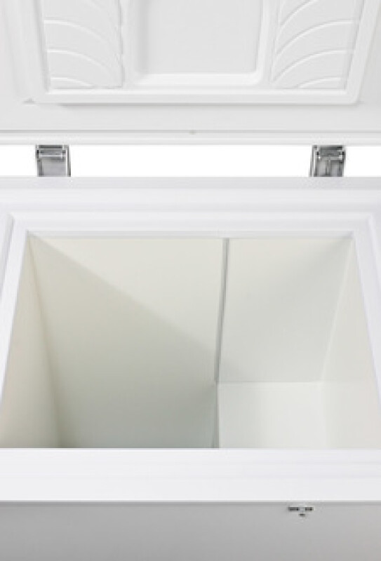 4.8 Cu.Ft. Chest Freezer EL11LT