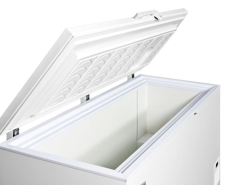 15 Cu.Ft. Chest Freezer EL51LT