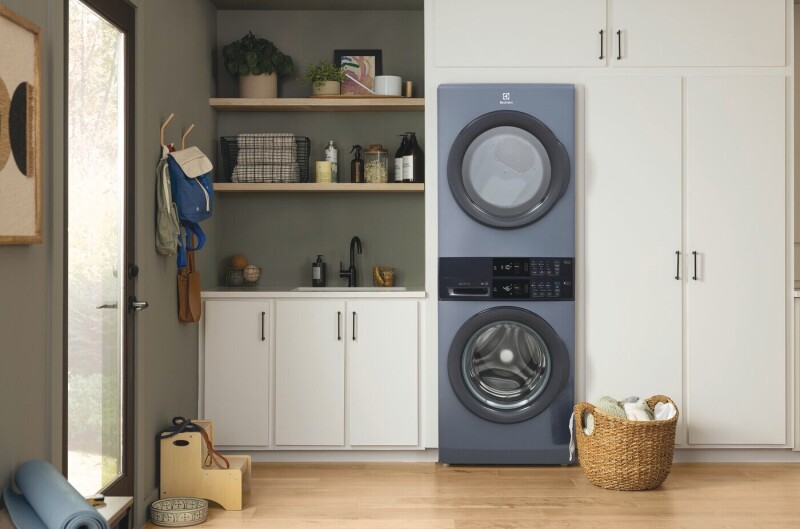 300 Series Laundry Tower Single Unit Washer & Gas Dryer view 5