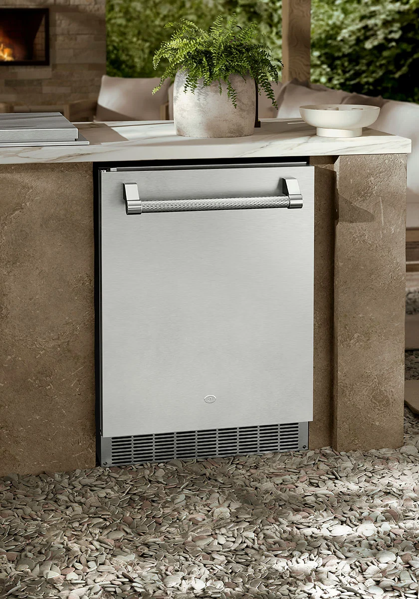 24″ Aspire Undercounter Refrigerator ERS24
