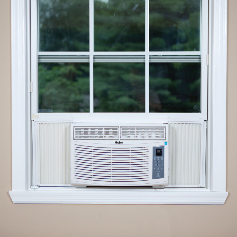 Energy Star® 5,400 BTU 12.1 CEER Fixed Chassis Air ConditionerEnergy Star® 5,400 BTU 12.1 CEER Fixed Chassis Air Conditioner ESA405R