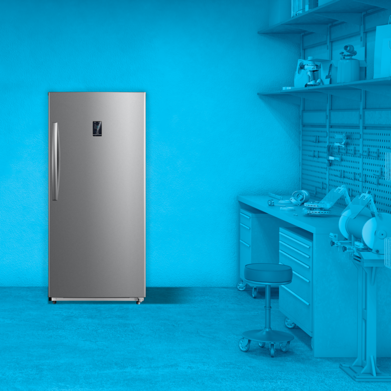 13.8 CF Upright Freezer Convertible, Glass Shelves, Digital Controls, E-STAR EUF14CECS
