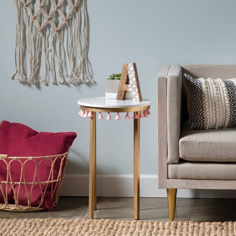 Saffron Round Marble Accent Table w/ Pink Tassels EVFZR3303PI