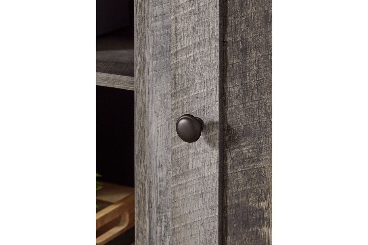 Wynnlow Gray Entertainment Wall EW0440W6