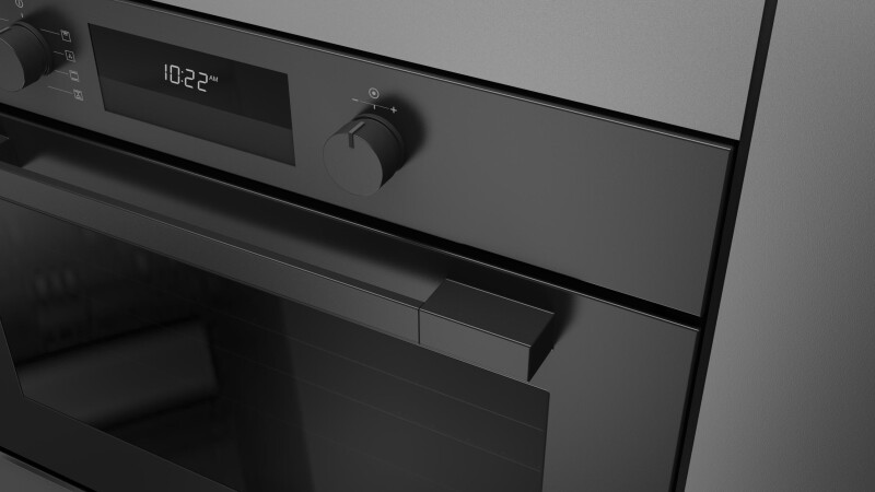 30" MULTIFUNCTION EASY-CLEAN OVEN F1MSP30MB1