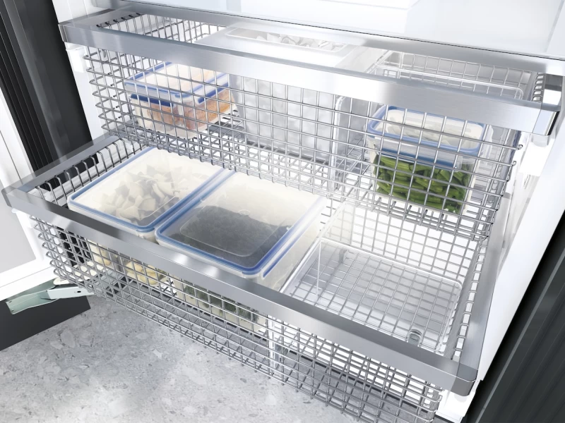 MasterCool freezer For high-end design and technology on a large scale. F2412SF