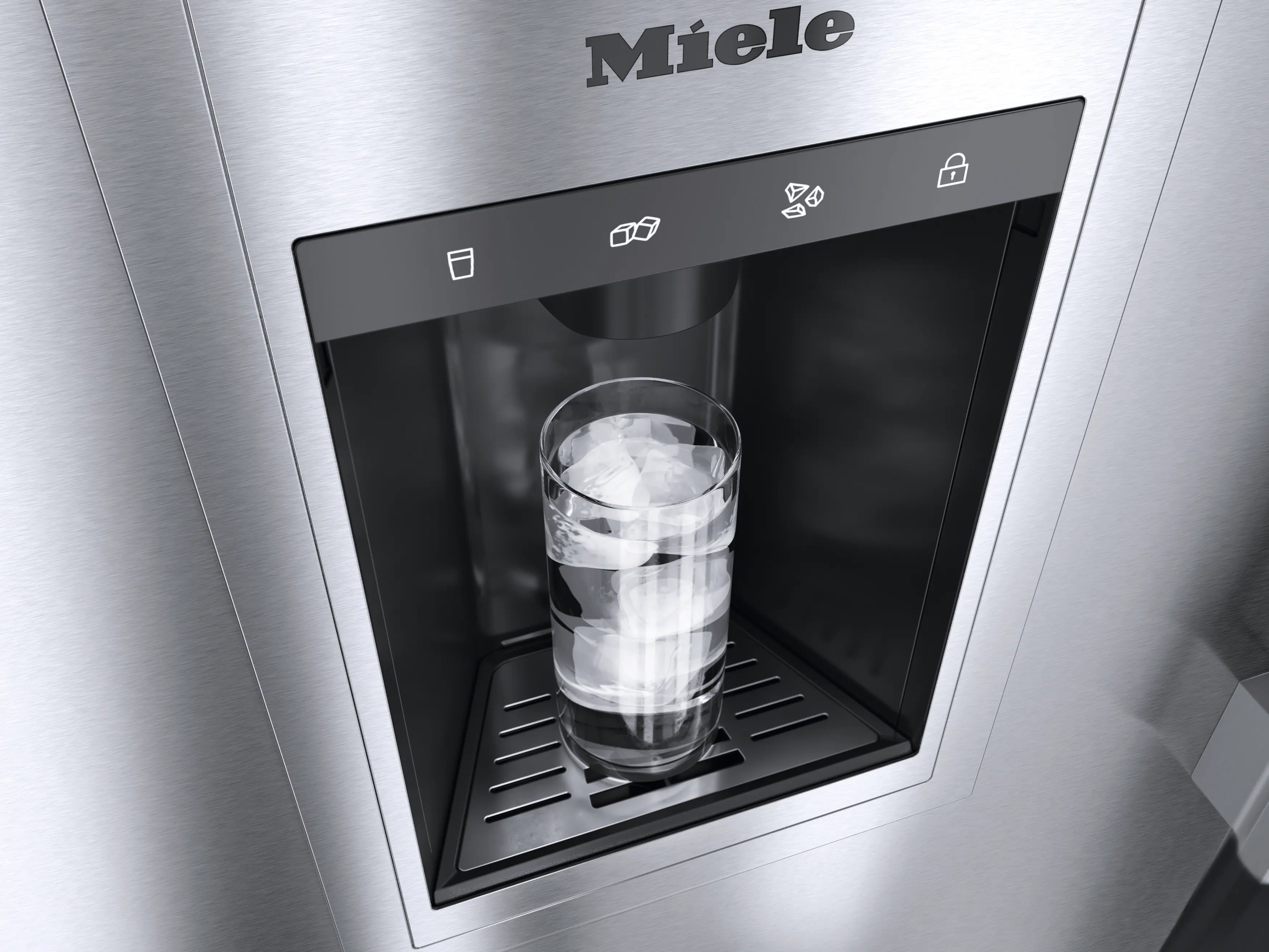 MasterCool™ freezer F2472VI