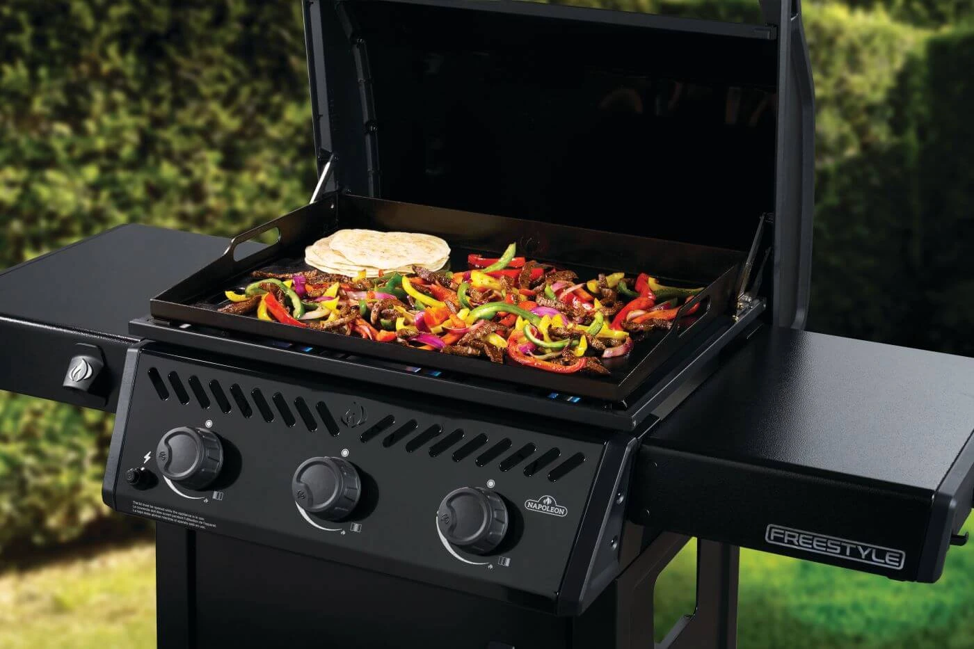 Freestyle™ 24 Inch Pre-seasoned Non-Stick Griddle F24DFTPK