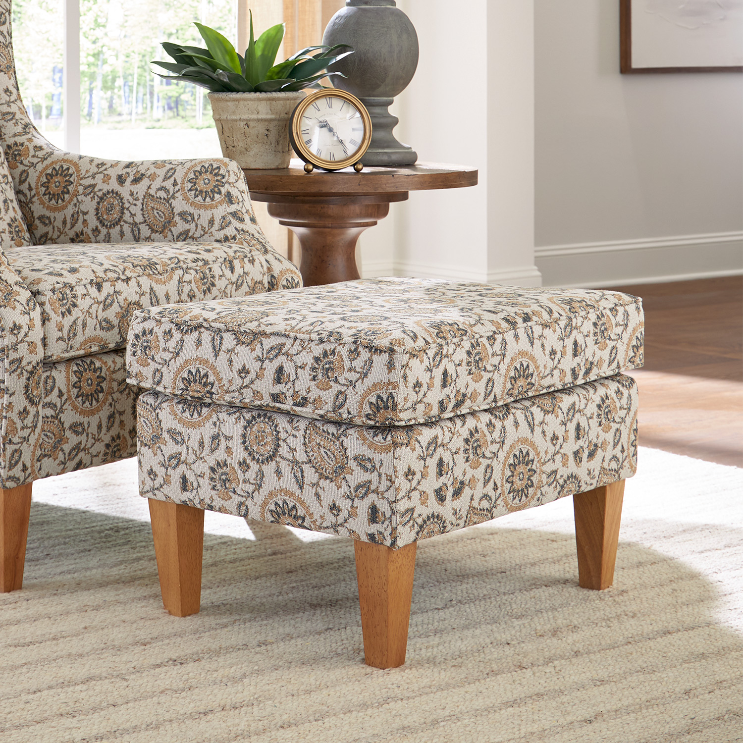 F45dw - Ottoman With Solid Wood, Tapered Legs - Dark Walnut - F45DW F45DW