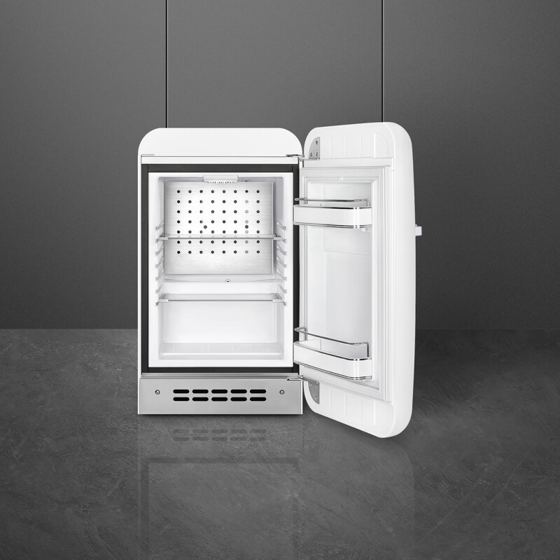 Refrigerator Retro-style view 2