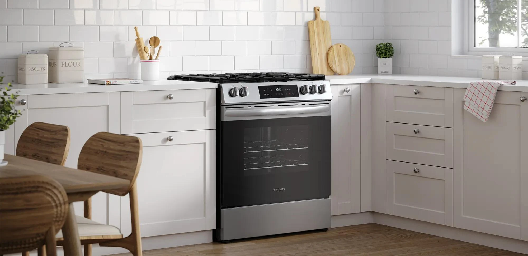 30" Gas Range FCFG3082BS