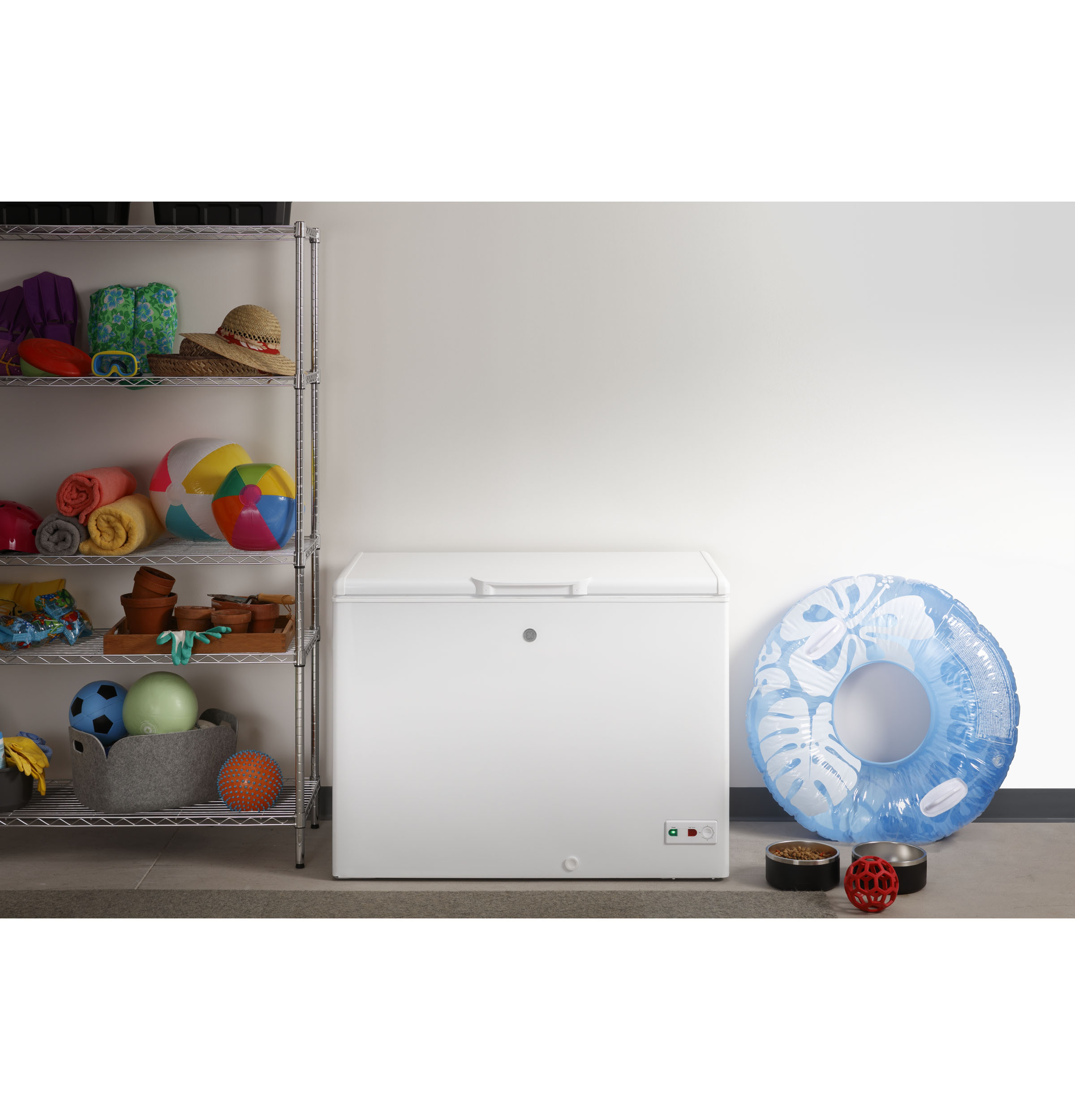 10.7 Cu. Ft. Manual Defrost Chest Freezer view 15
