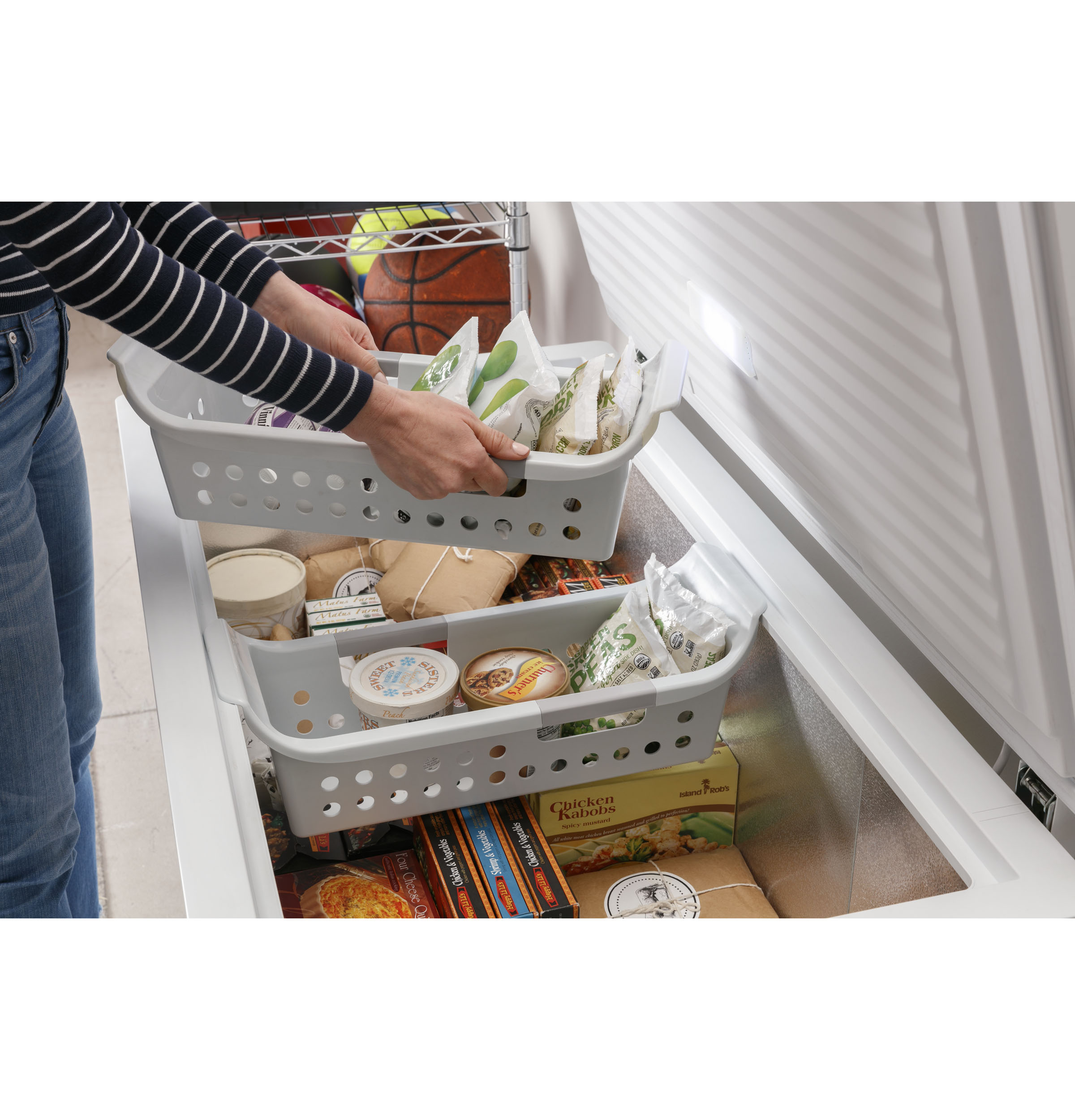 10.7 Cu. Ft. Manual Defrost Chest Freezer view 4