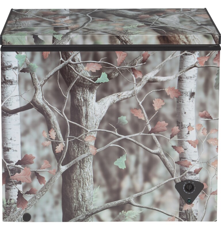 7.0 Cu. Ft. Camouflage Manual Defrost Chest Freezer FCM7CJCD