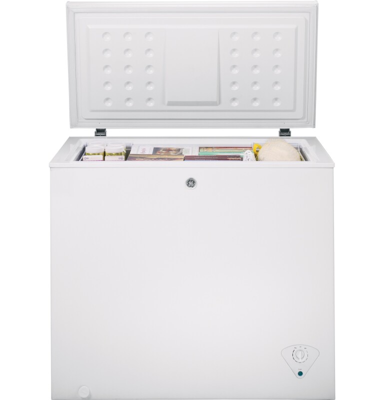 7.0 Cu. Ft. Manual Defrost Chest Freezer FCM7SHWW, product image 3 of 6