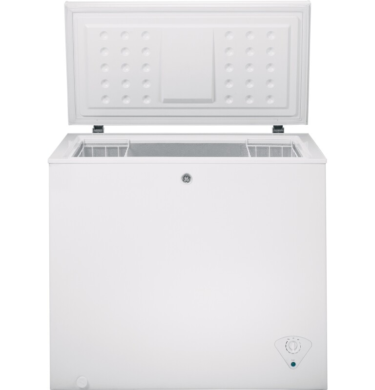 7.0 Cu. Ft. Manual Defrost Chest Freezer FCM7SHWW, product image 4 of 6
