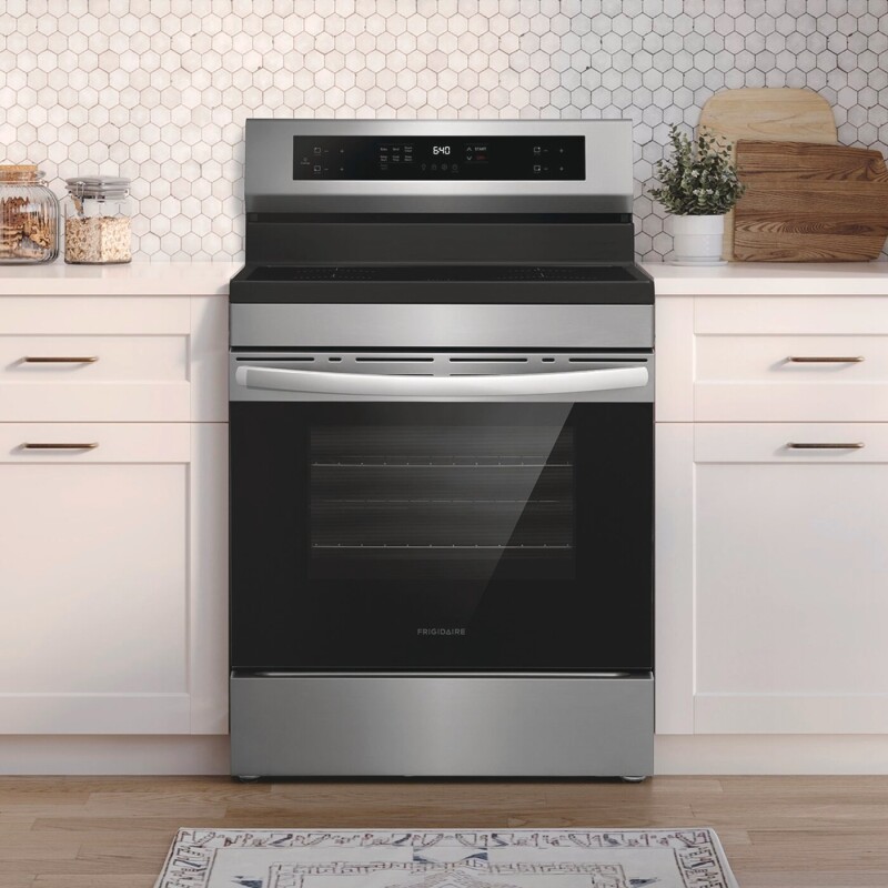 30" Rear Control Induction Range view 4