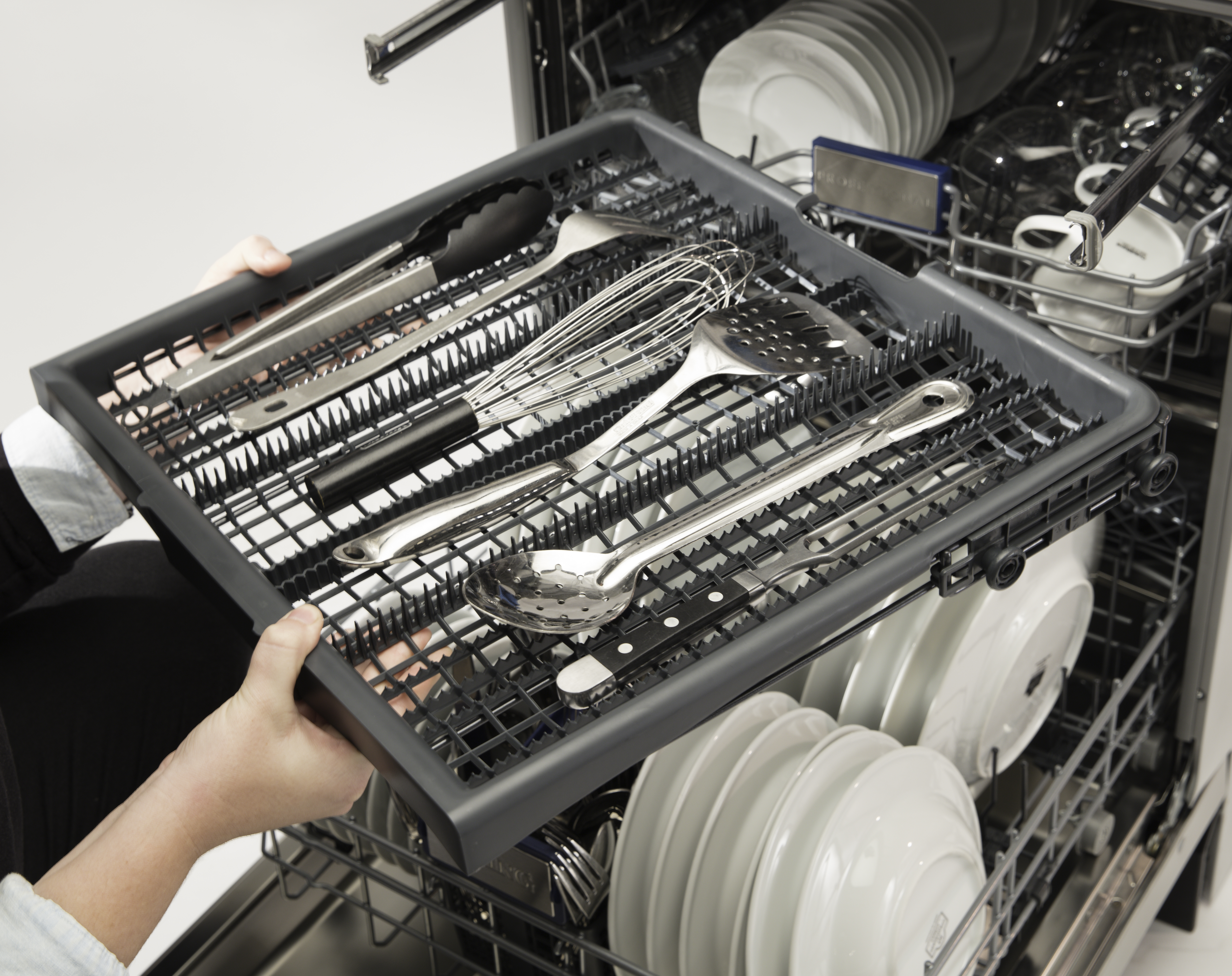 24"W. Dishwasher with Optional Custom Panel FDWU524