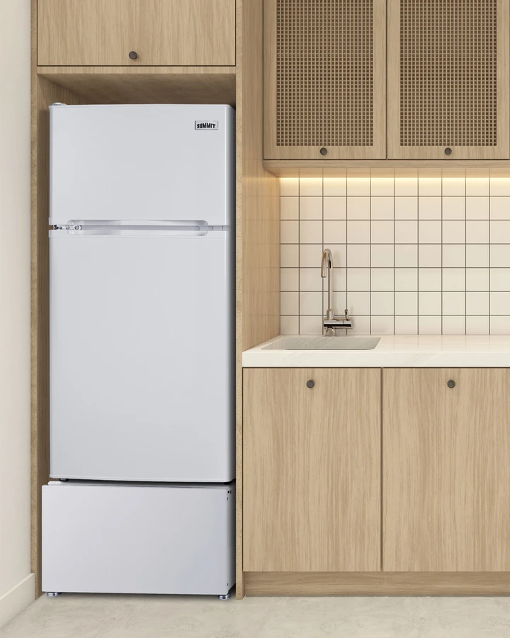 19" Wide Top Mount Refrigerator-Freezer FF712WLHD